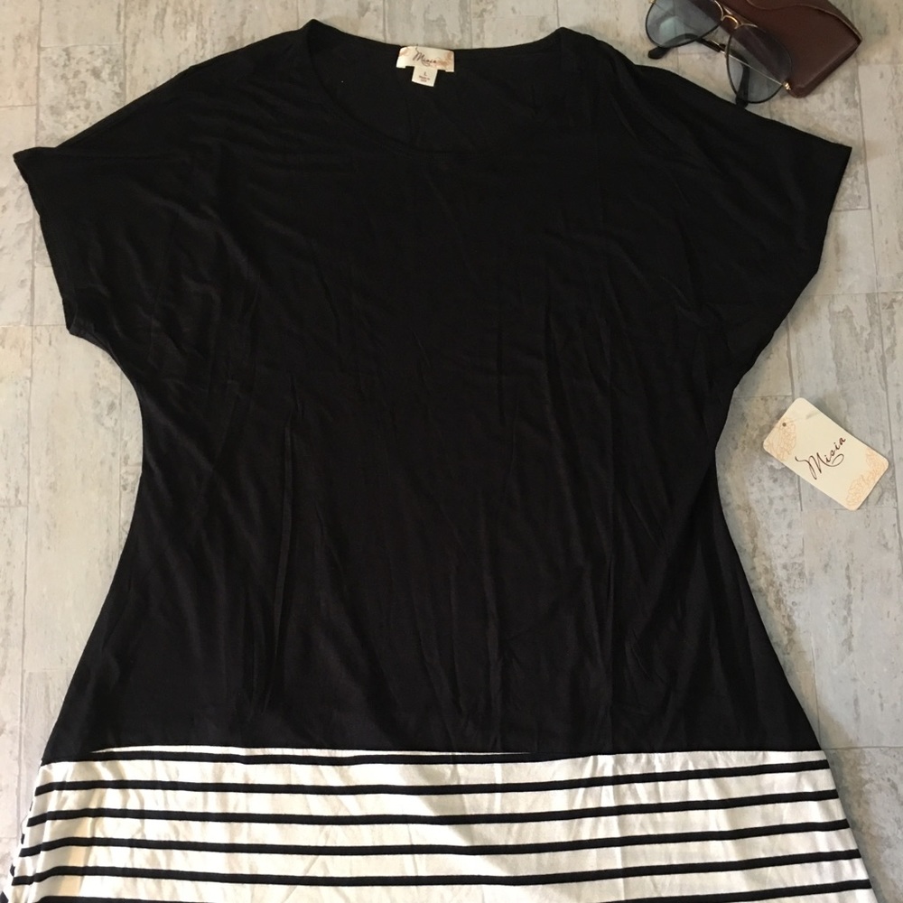 NEW. Misia black top